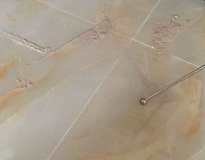 兰州市瓷砖空鼓维修公司分享粘合剂选择不当在瓷砖铺贴过程中可能导致以下问题